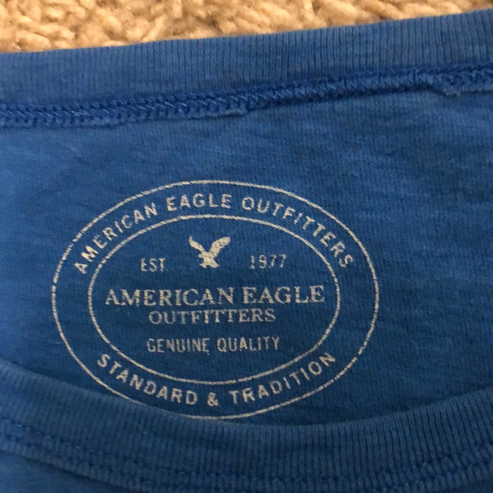 AE t-shirt - Picture 2 of 3